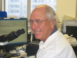 Daniel  Keays